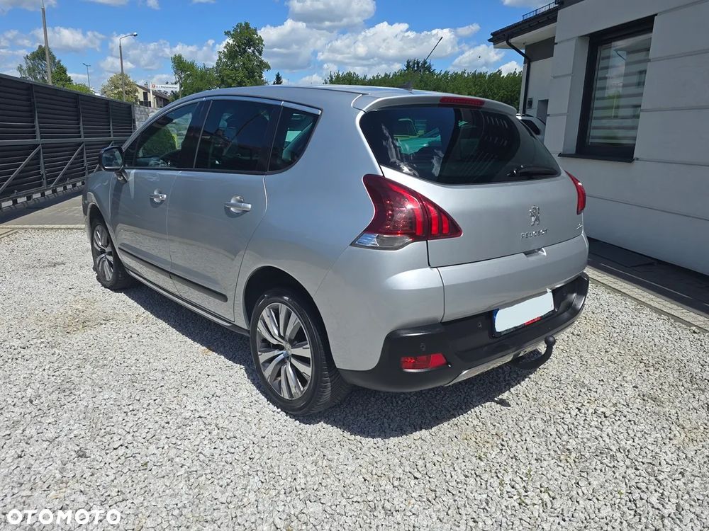 Peugeot 3008 HDi 115 Allure - 9