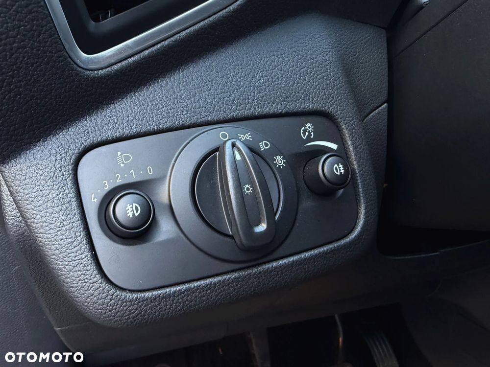 Ford Kuga 2.0 TDCi FWD Trend - 32