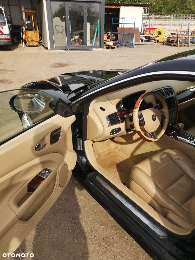 Jaguar XK - 28