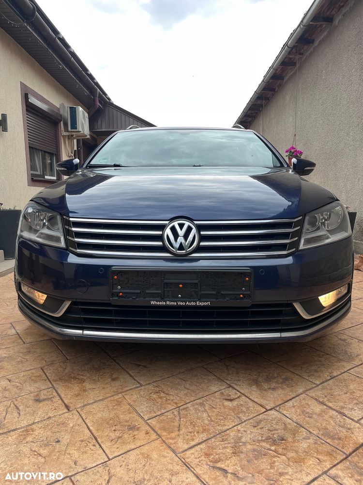 Volkswagen Passat - 12