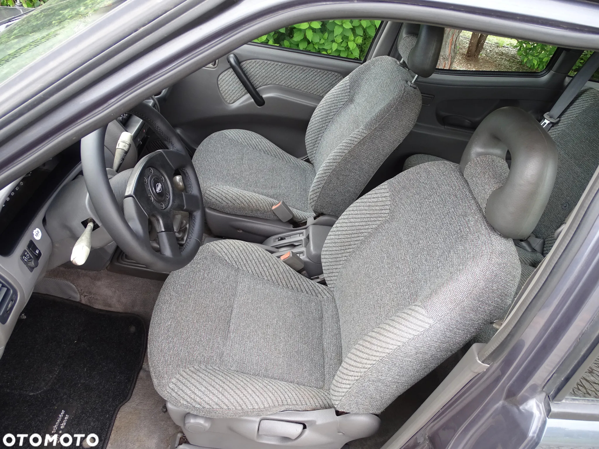 Nissan Terrano II 2.4 SGX - 35