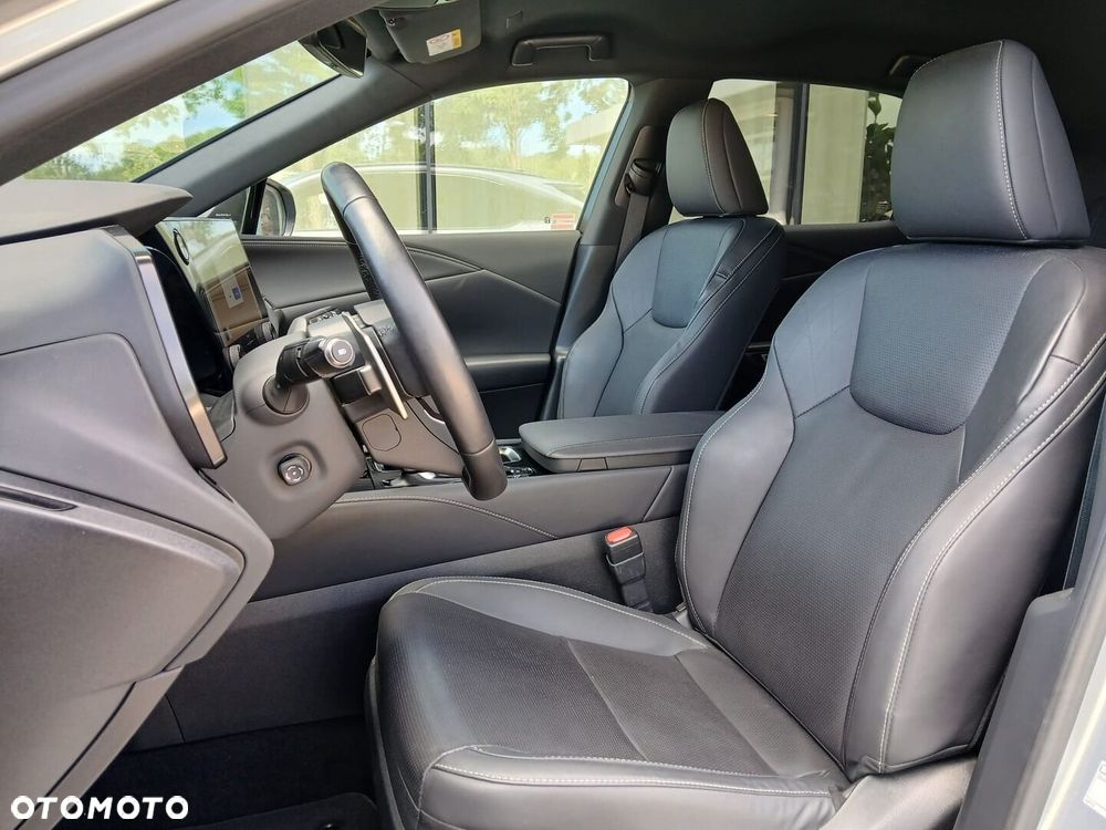 Lexus RX - 6