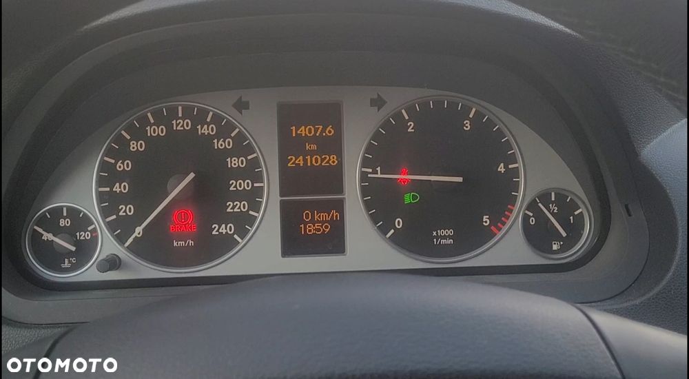Mercedes-Benz Klasa B 180 CDI EU5 - 14