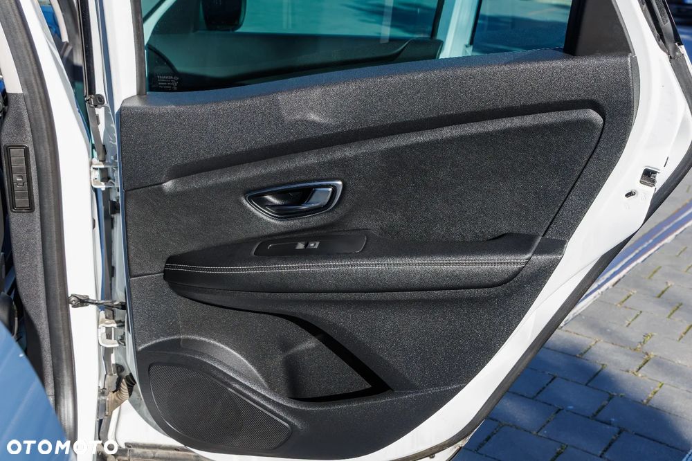 Renault Scenic - 19