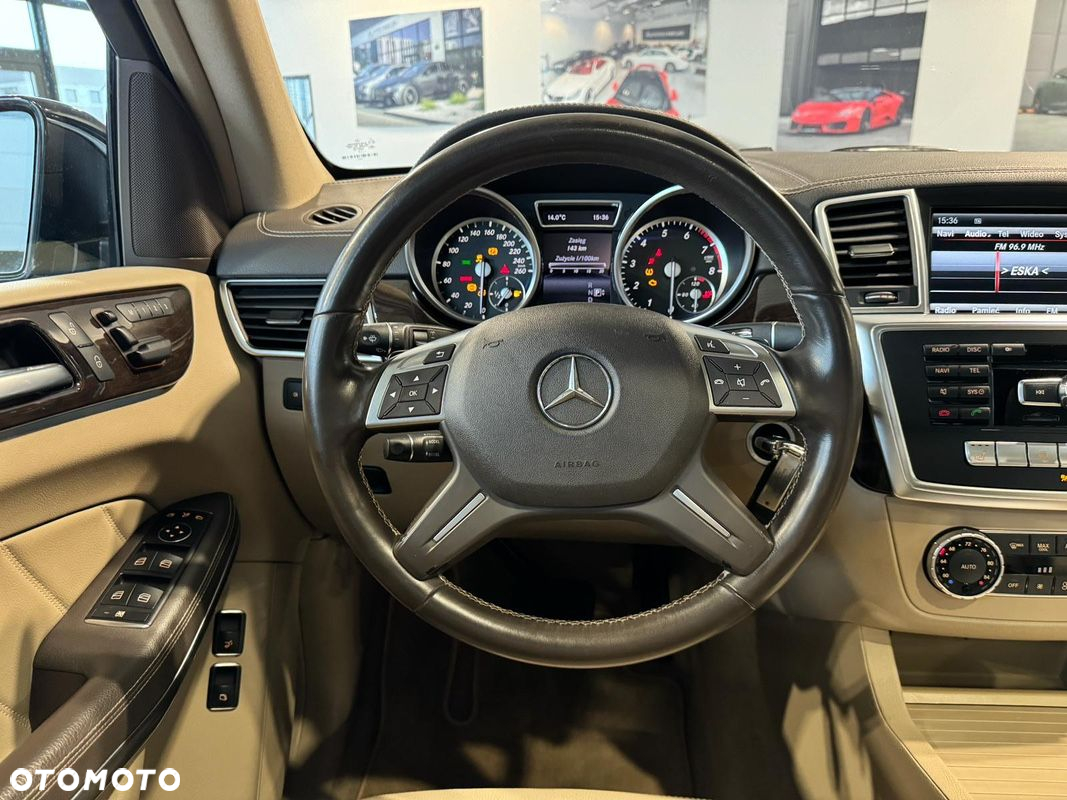 Mercedes-Benz GL 500 4-Matic - 23