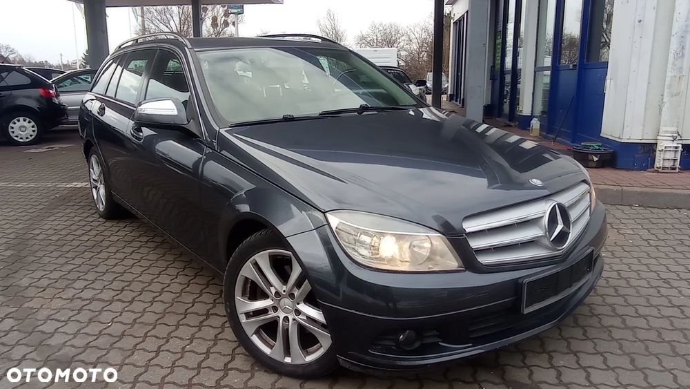 Mercedes-Benz Klasa C 220 CDI DPF Automatik Avantgarde - 31