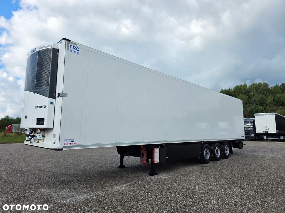 Schmitz Cargobull CHŁODNIA THERMO KING  / ŚCIANA 7 CM / - 2