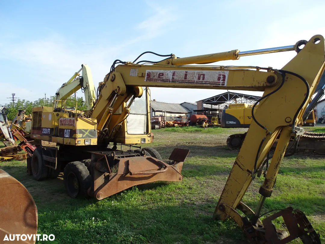 Excavator Caterpillar 206 , 212 , dezmembrez - 4
