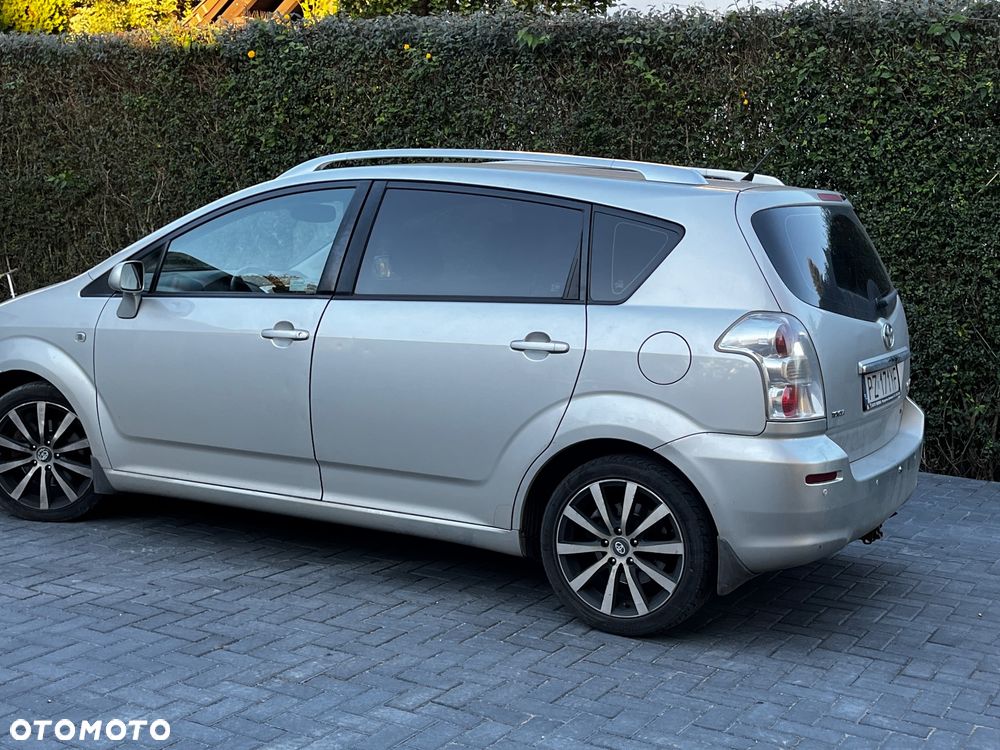 Toyota Corolla Verso 2.2 D-4D Premium 7os - 2