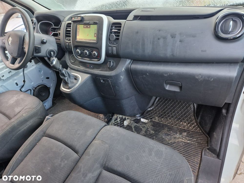 Renault Trafic - 14