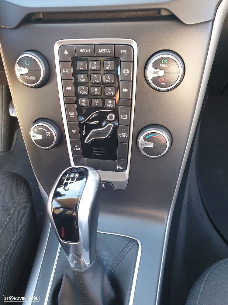 Volvo V40 2.0 D2 Kinetic - 9