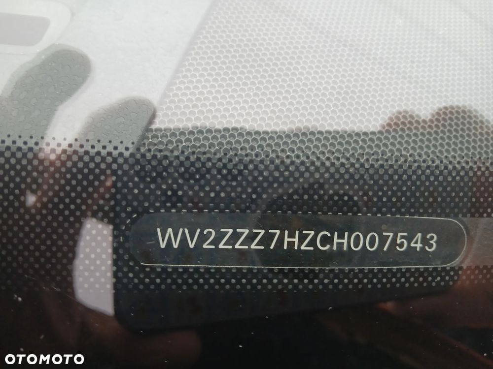 Volkswagen Caravelle - 19