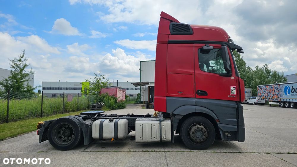 Mercedes-Benz Actros - 10