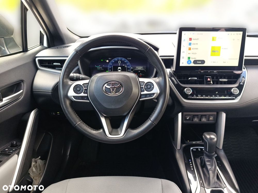 Toyota Corolla Cross - 12