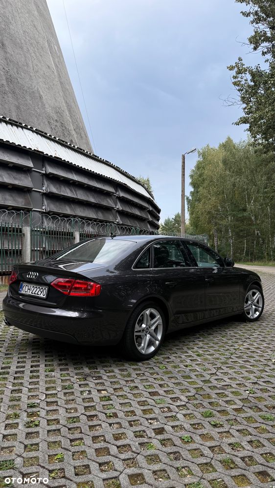 Audi A4 Limousine - 9