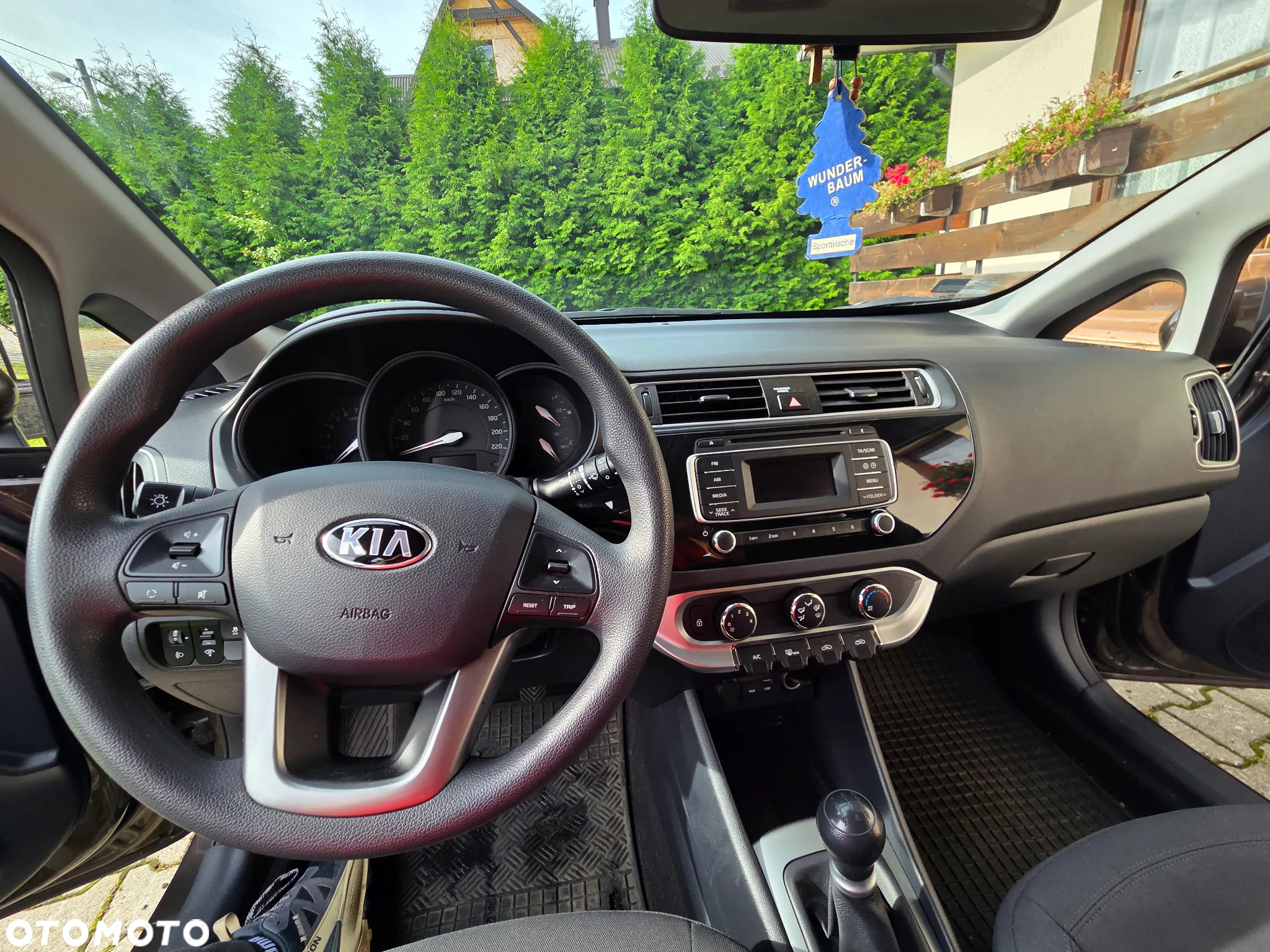 Kia Rio - 9