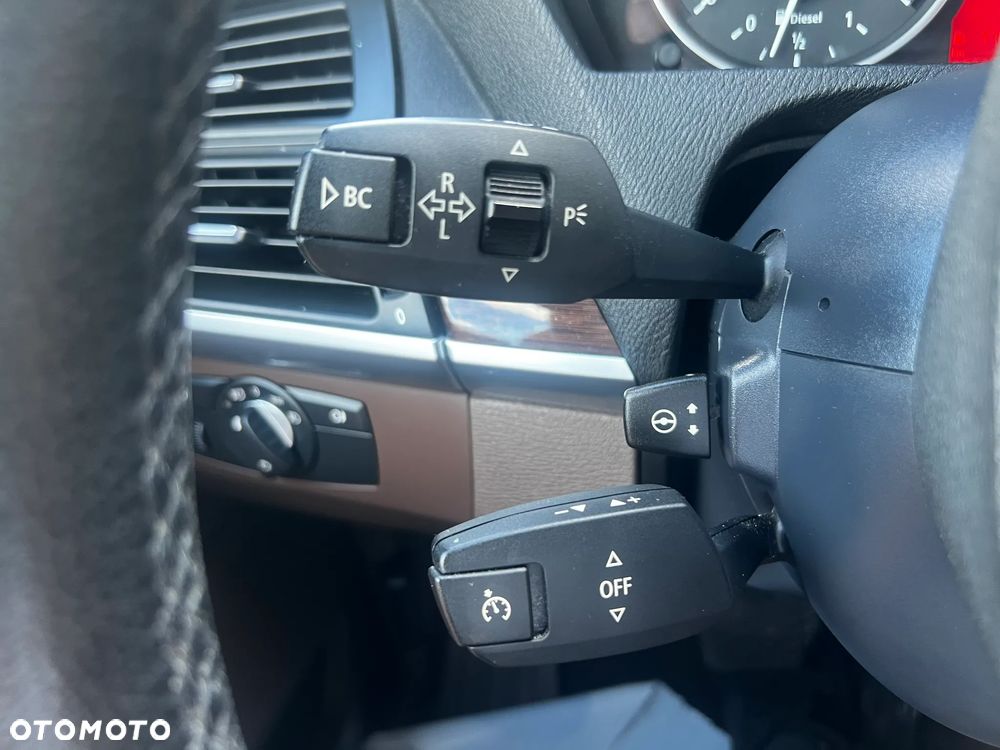 BMW X5 xDrive35d - 26