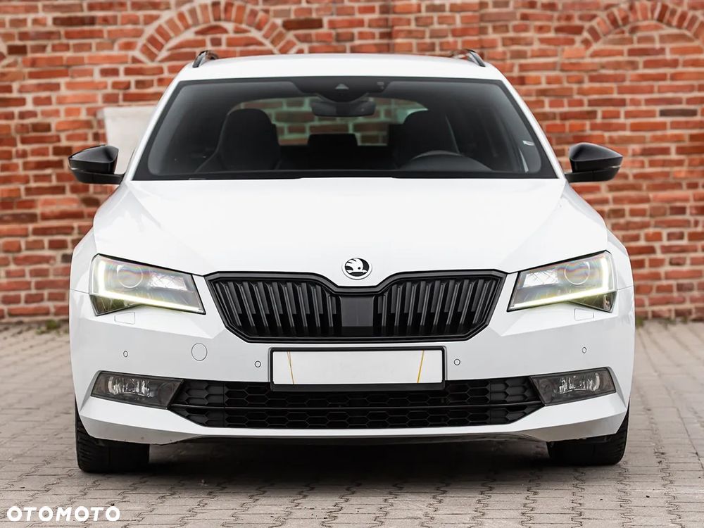 Skoda Superb 2.0 TDI DSG Sportline - 4