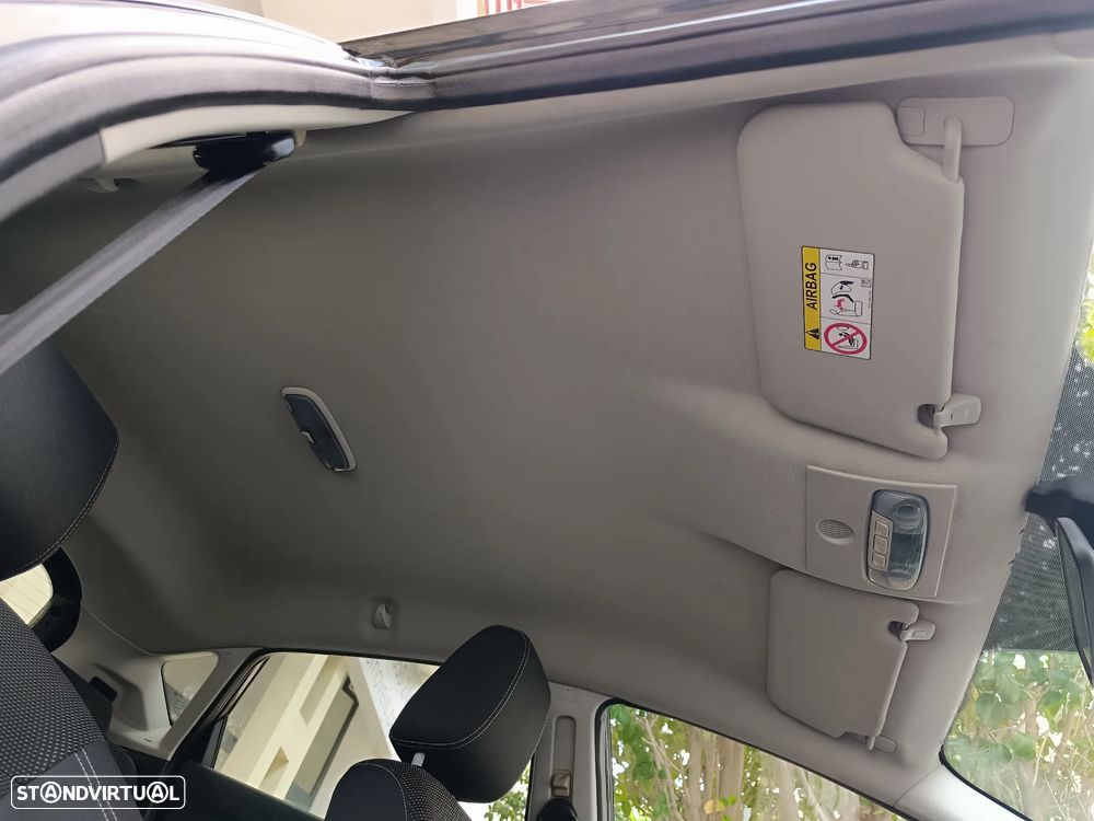 Ford Fiesta 1.5 TDCi Titanium - 23