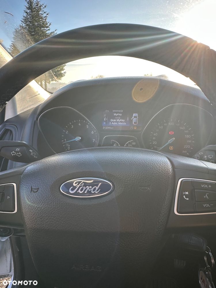 Ford Focus 1.0 EcoBoost Ambiente - 22
