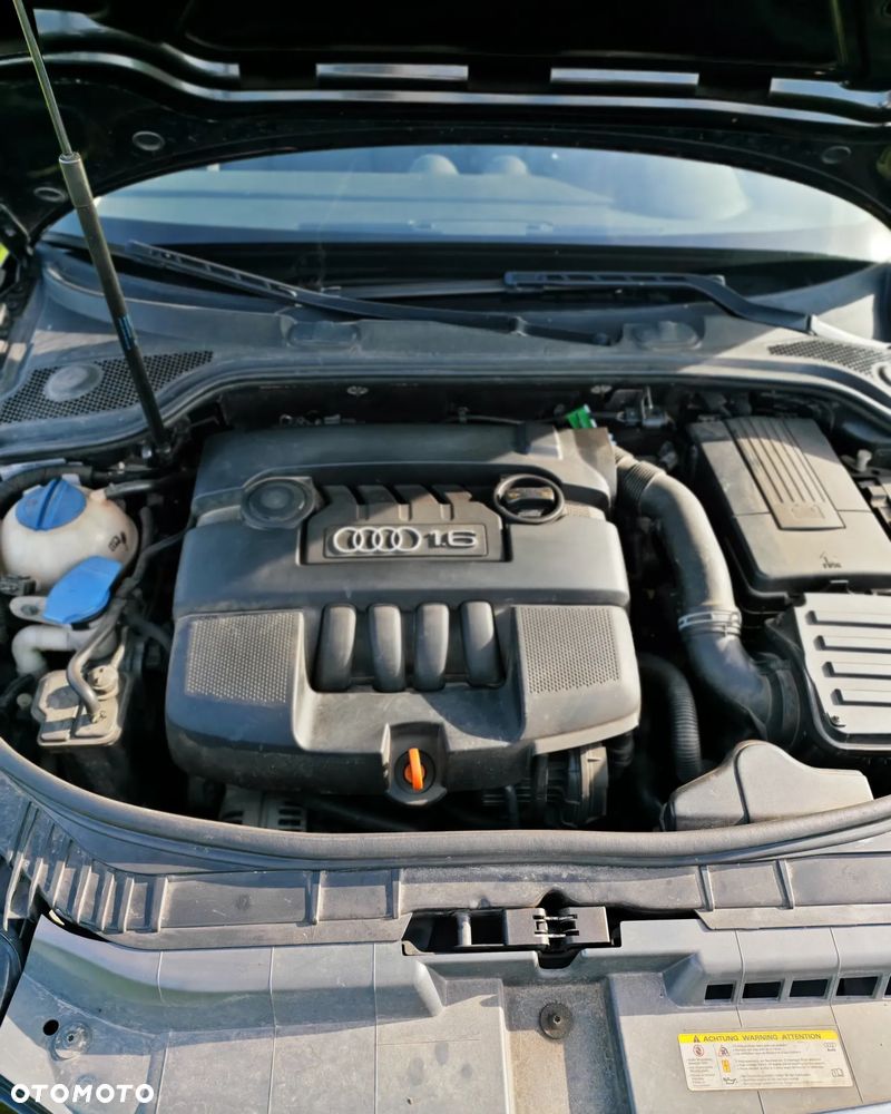 Audi A3 Sportback 1.6 Ambiente - 5