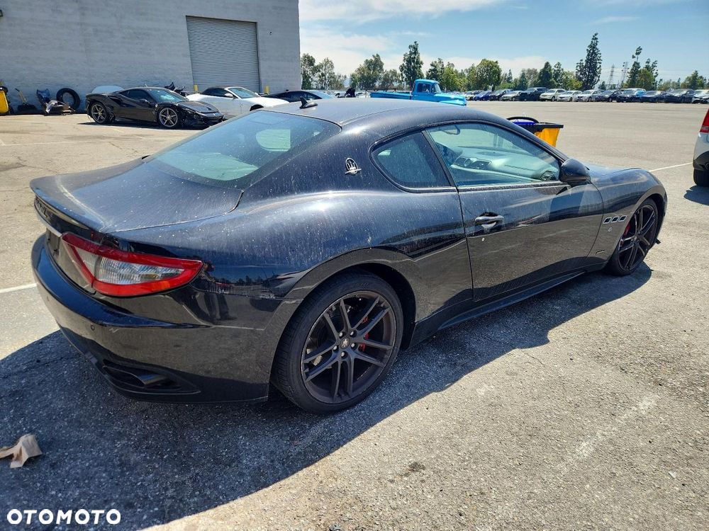Maserati GranTurismo - 4