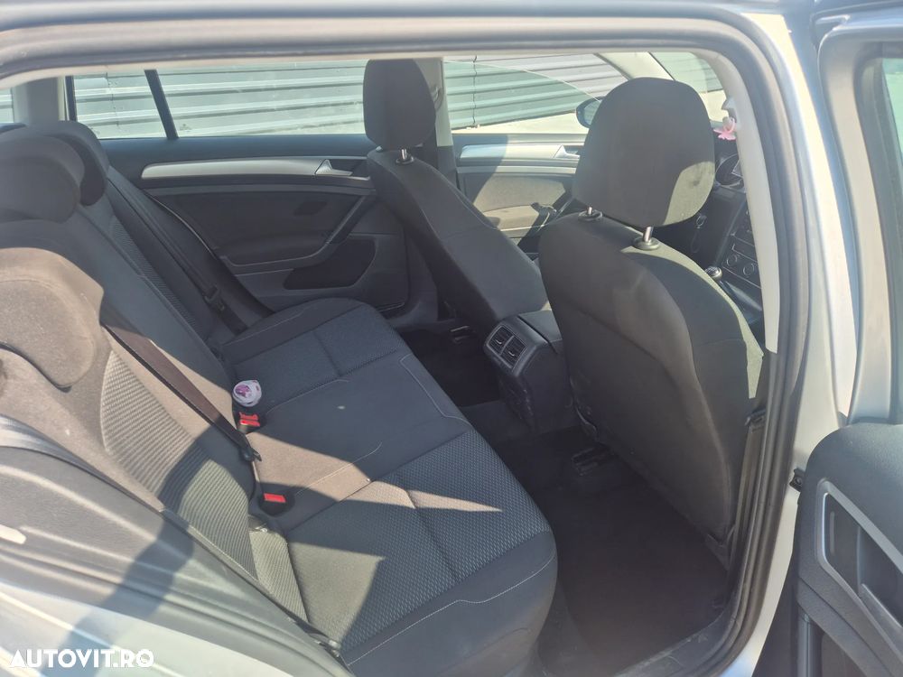 Volkswagen Golf 1.6 TDI SCR Comfortline - 11
