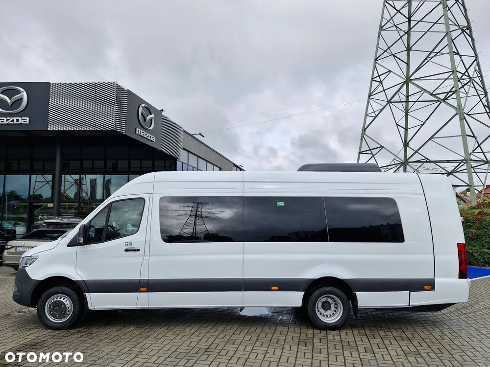 Mercedes-Benz Sprinter - 9
