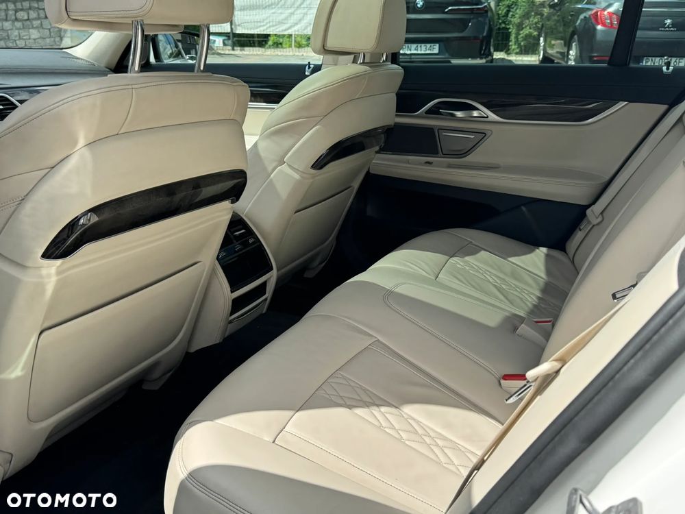 BMW Seria 7 740Ld xDrive - 15
