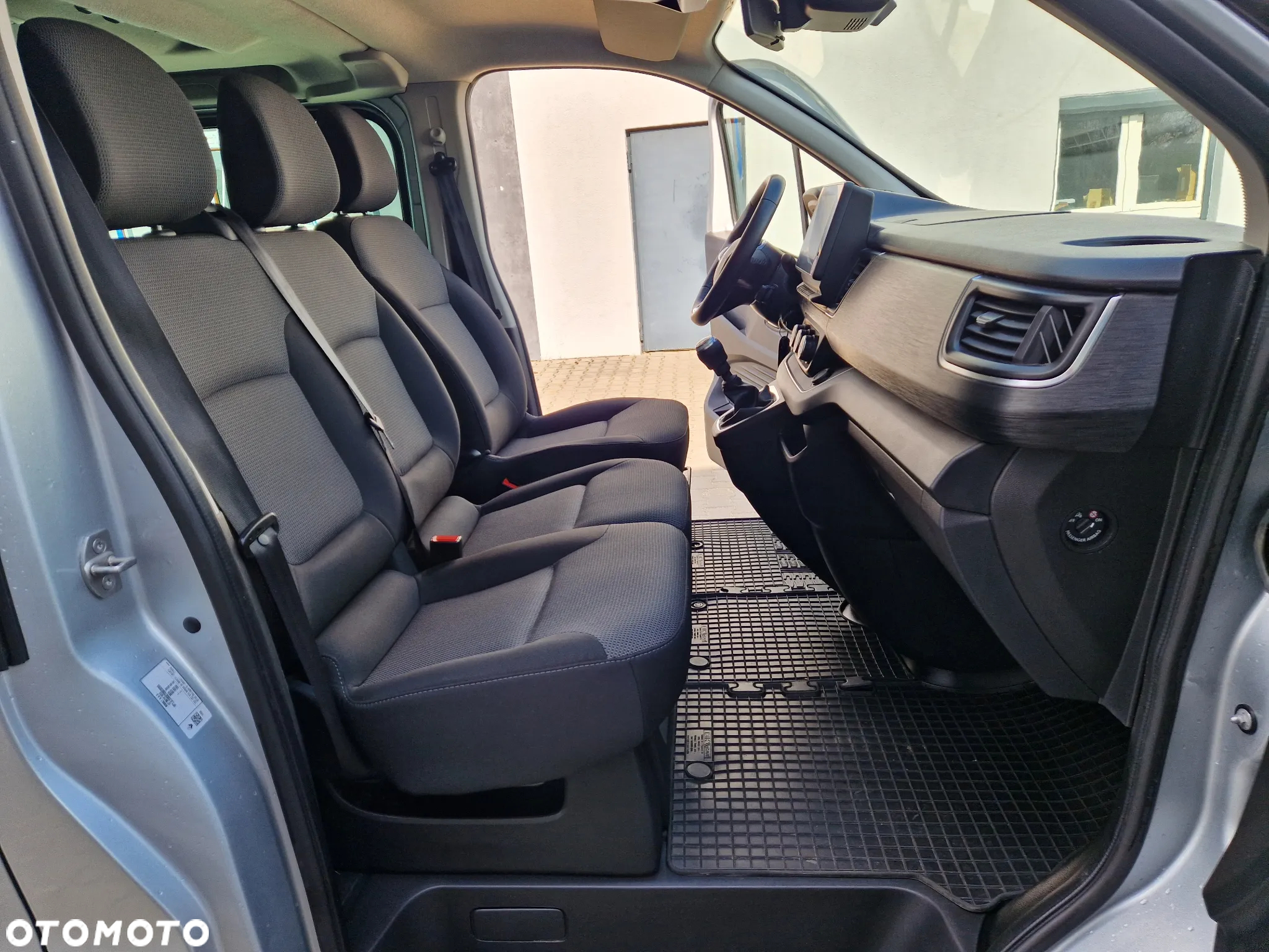 Renault Trafic 2.0 dCi L2H1 HD Extra (bryg.) - 11