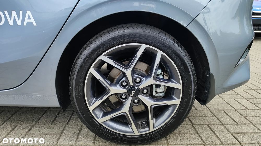 Kia Ceed 1.5 T-GDI Tribute DCT - 12