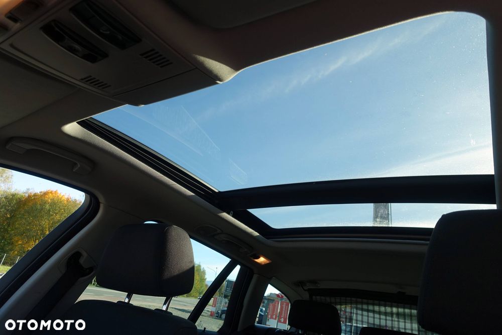 BMW Seria 3 320i Edition Sport - 17