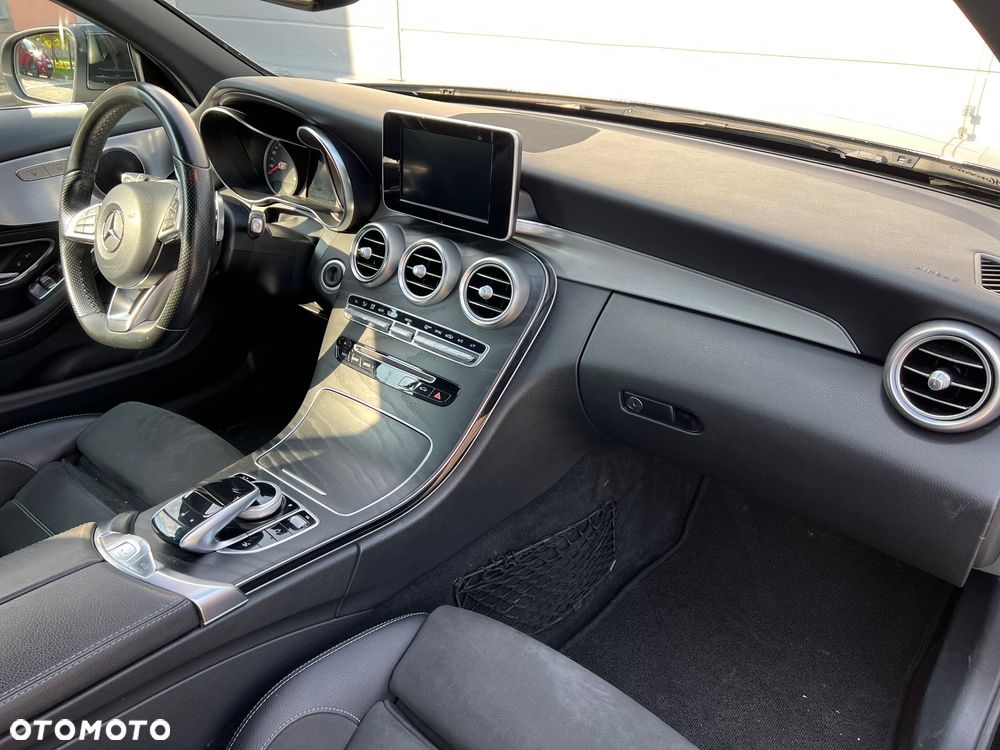 Mercedes-Benz Klasa C 200 9G-TRONIC AMG Line - 11