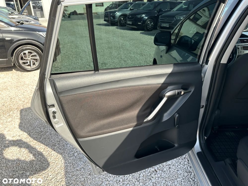 Toyota Verso 2.0 D-4D Luna - 16