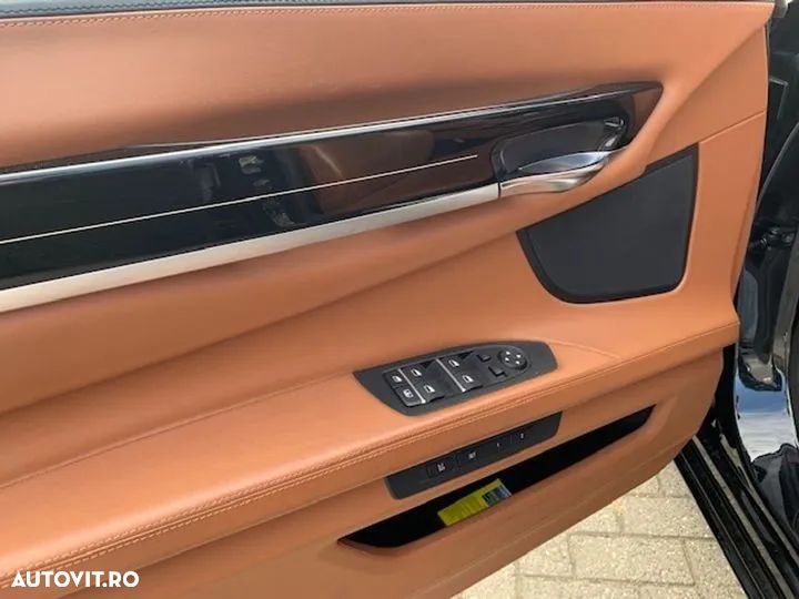 BMW Seria 7 740d xDrive - 10