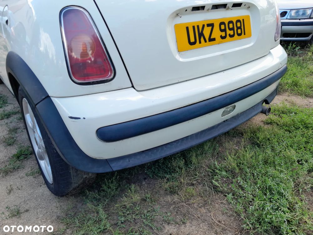 Zderzak tylny MINI Cooper One I R50 01-06r. 850/0 Pepper White - 2