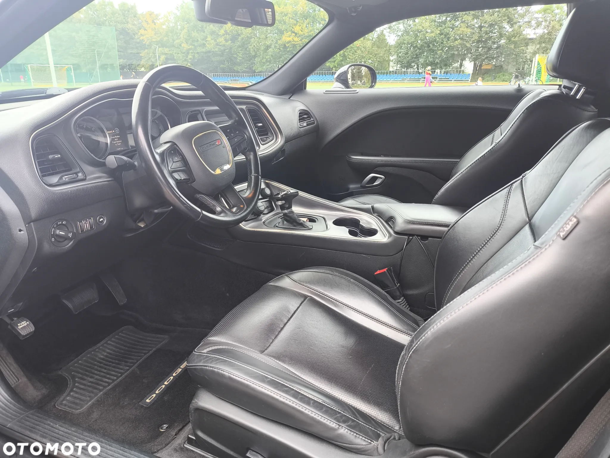 Dodge Challenger 5.7 R/T - 10