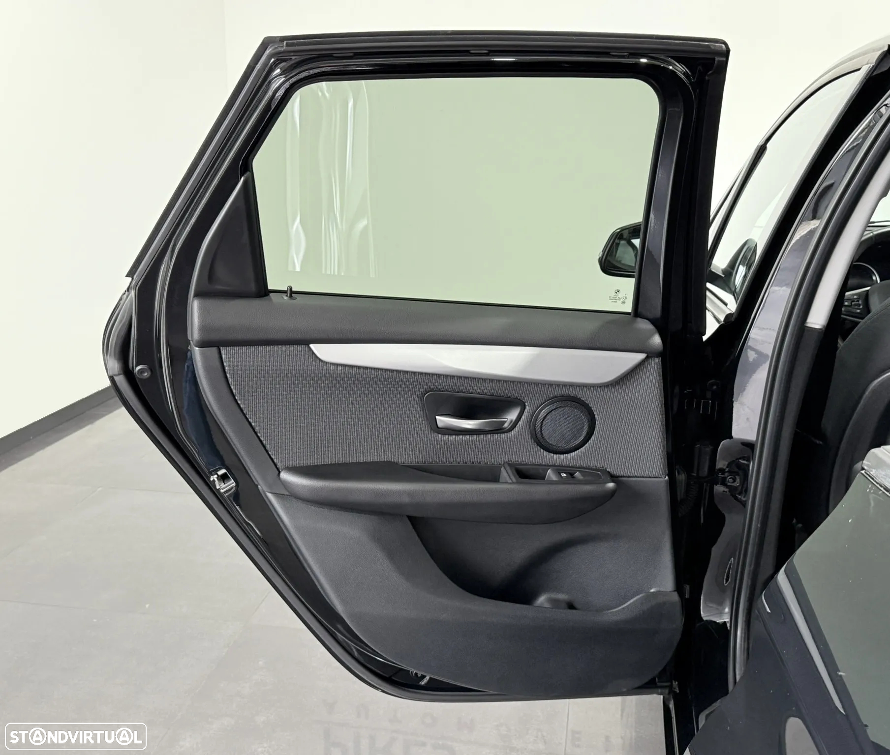 BMW 225xe Active Tourer Advantage - 42
