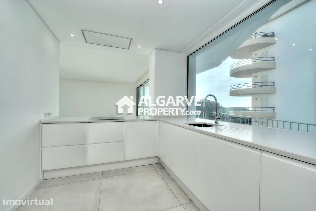 Apartamento T3 Novo  junto golfe, academia de ténis e da Marina de Vil - Grande imagem: 2/25