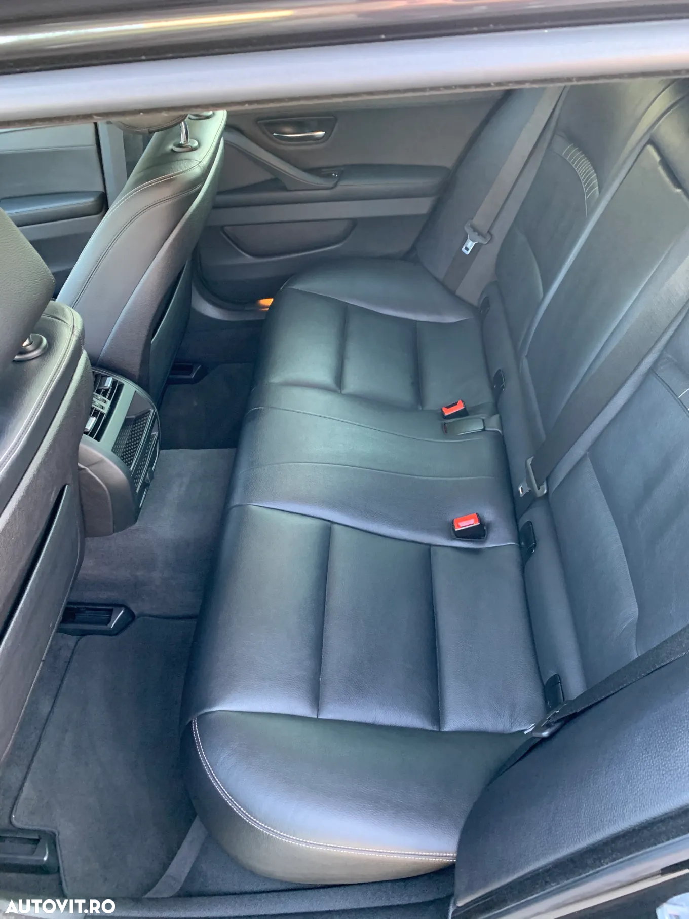 BMW Seria 5 525d Touring Aut. Luxury Line - 13