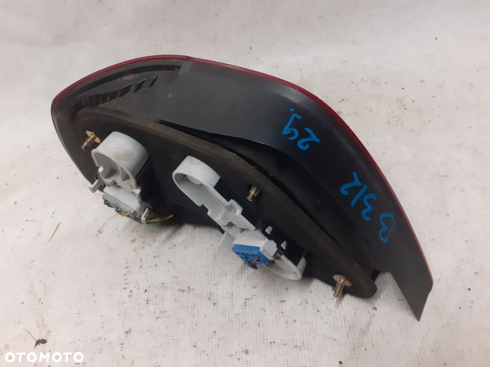 .  TYL TYLNA LAMPA PRAWA VOLVO C70 COUPE - 2