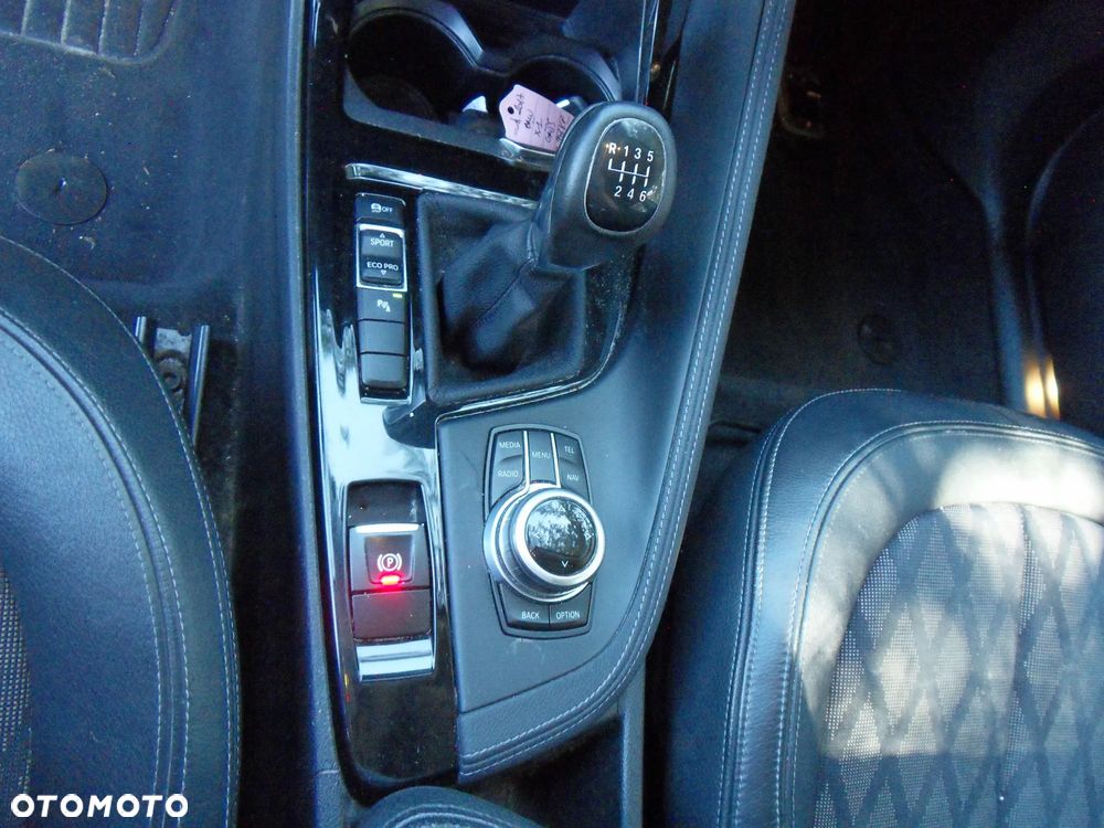 BMW X1 sDrive18d Advantage - 21
