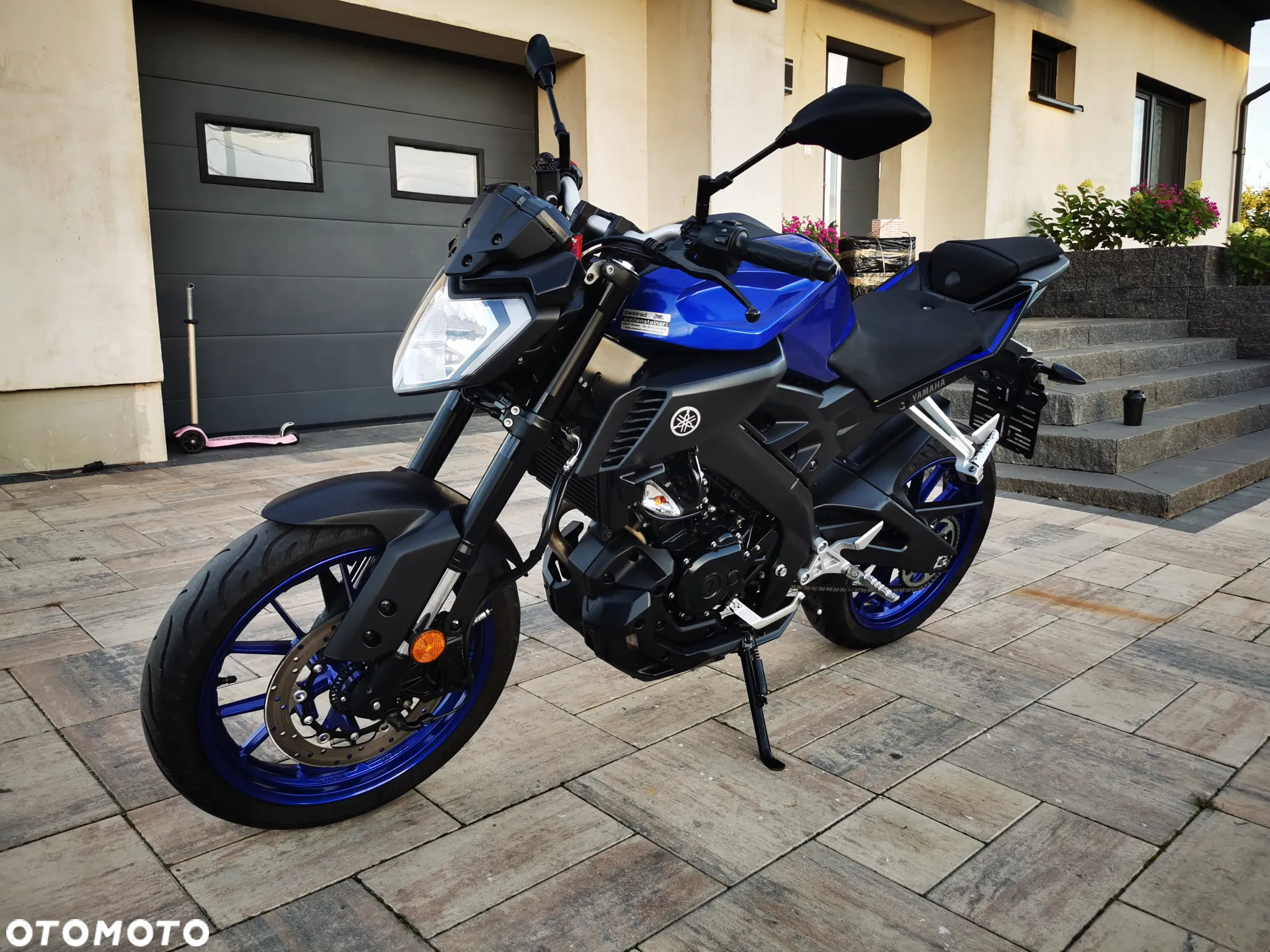 Yamaha MT - 28