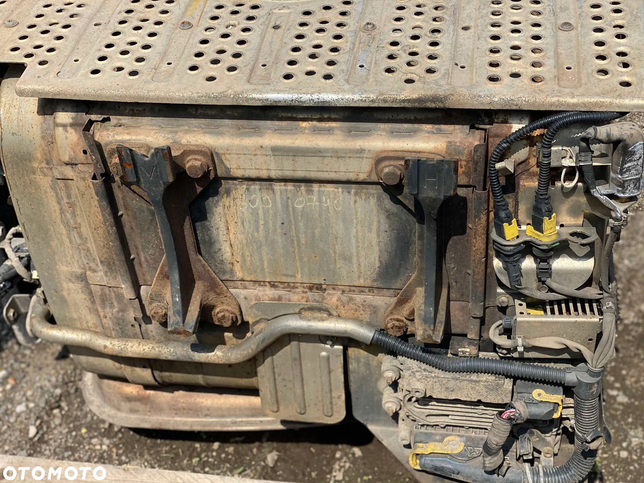 KATALIZATOR MERCEDES ACTROS MP4,MP5- EURO 6 , A0074908412, A0094906312 - 2