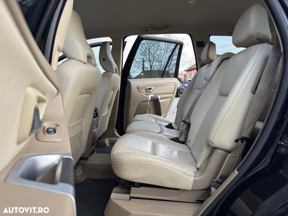 Volvo XC 90 D5 AWD Geartronic Edition Pro - 32