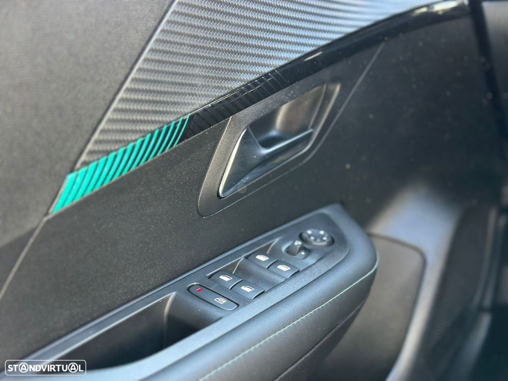 Peugeot 208 PureTech 100 EAT8 Allure Pack - 26