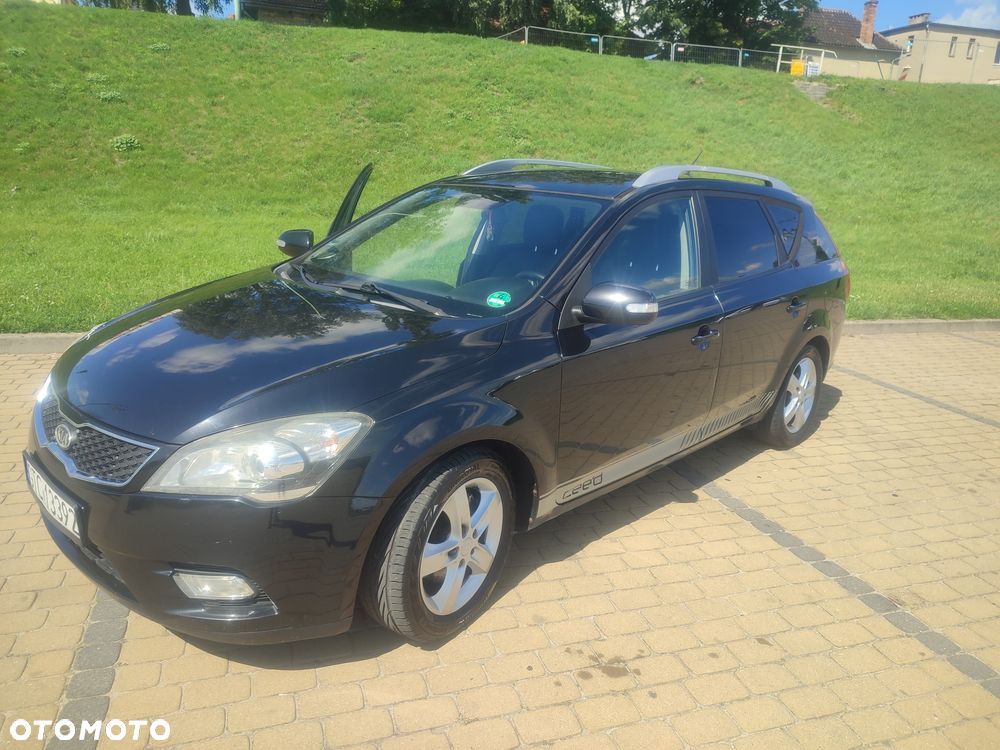 Kia Ceed - 1