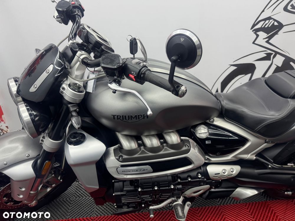 Triumph Rocket - 11