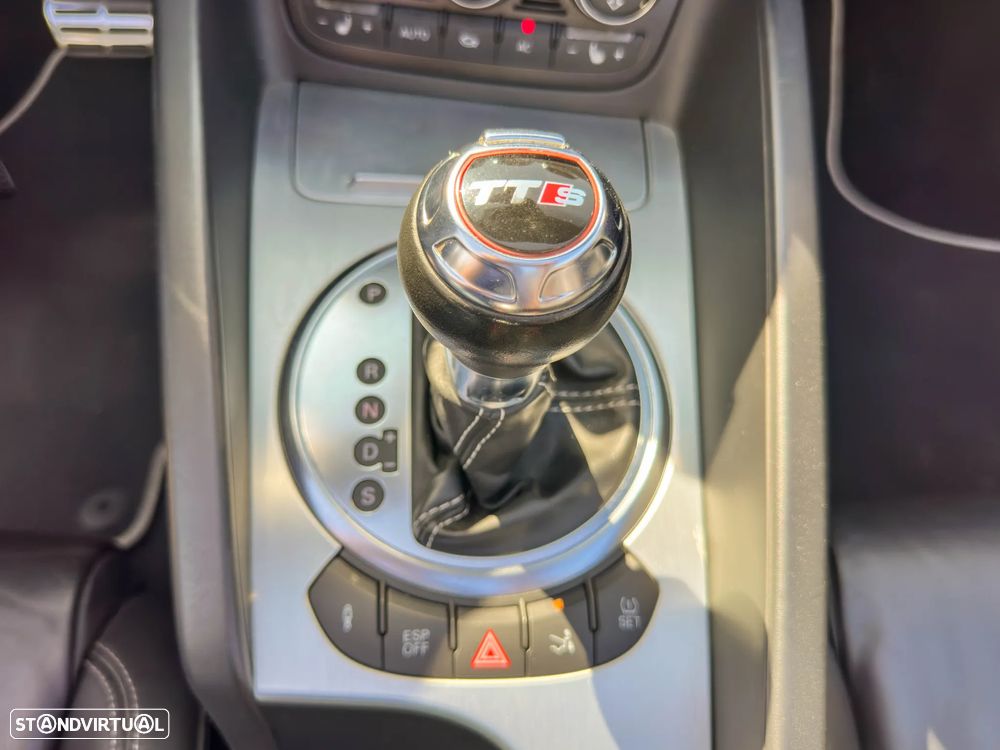 Audi TTS Roadster 2.0 TFSi quattro S Tronic - 27