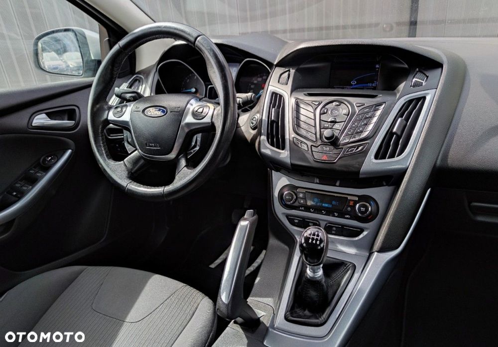 Ford Focus 1.6 TDCi DPF Start-Stopp-System Titanium - 27